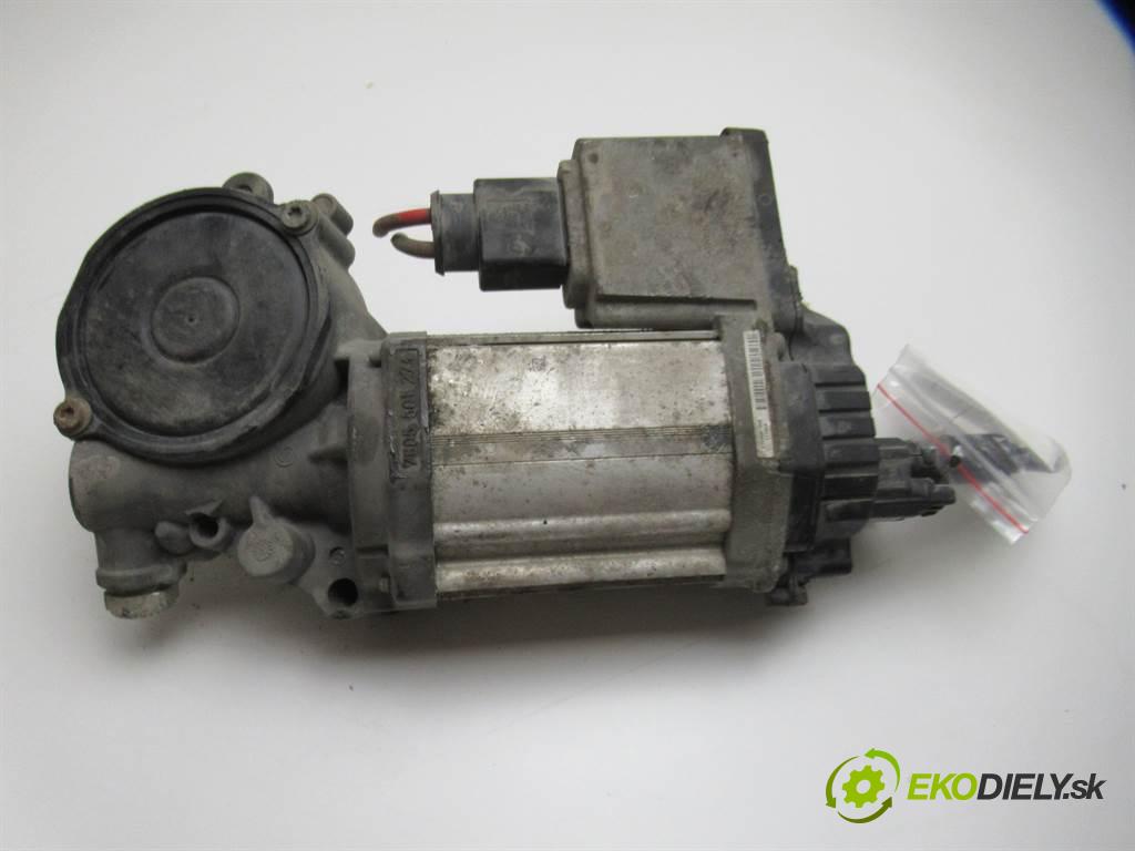 Volkswagen Caddy    2K 1.9TDI 75KM 03-10  Pumpa Motorček servočerpadlo 1K1909144L