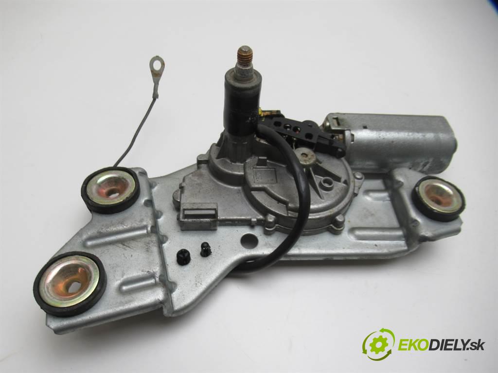 Ford Focus I LIFT  2002 66 kW 1.8TDDI 90KM 98-04 1800 motorek stěračů zadní část
