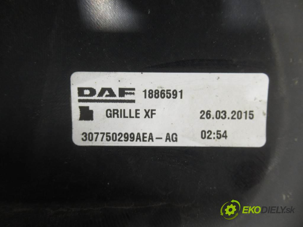 DAF XF 106 XF106 EURO6 SPACECAB/COMFORT MX 13 340KW (460KM) 1 2015 340KW (460KM) XF106 EURO6 SPACECAB/COMFORT MX 13 340KW (460KM) 1 12902 mřížka maska 1886591 (Mřížky (masky) chladičů)