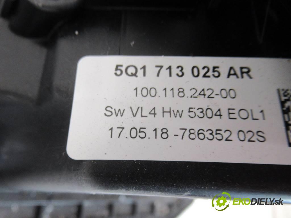 Seat Leon III  2018  LIFT HATCHBACK 5D 1.4TSI 150KM 12-20 1400 Kulisa 5Q1713025AR (Rýchlostné páky / kulisy)