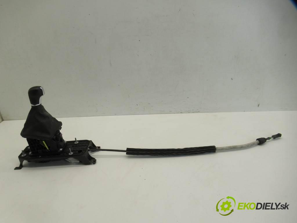 Seat Leon III  2018  LIFT HATCHBACK 5D 1.4TSI 150KM 12-20 1400 Kulisa 5Q1713025AR (Rýchlostné páky / kulisy)