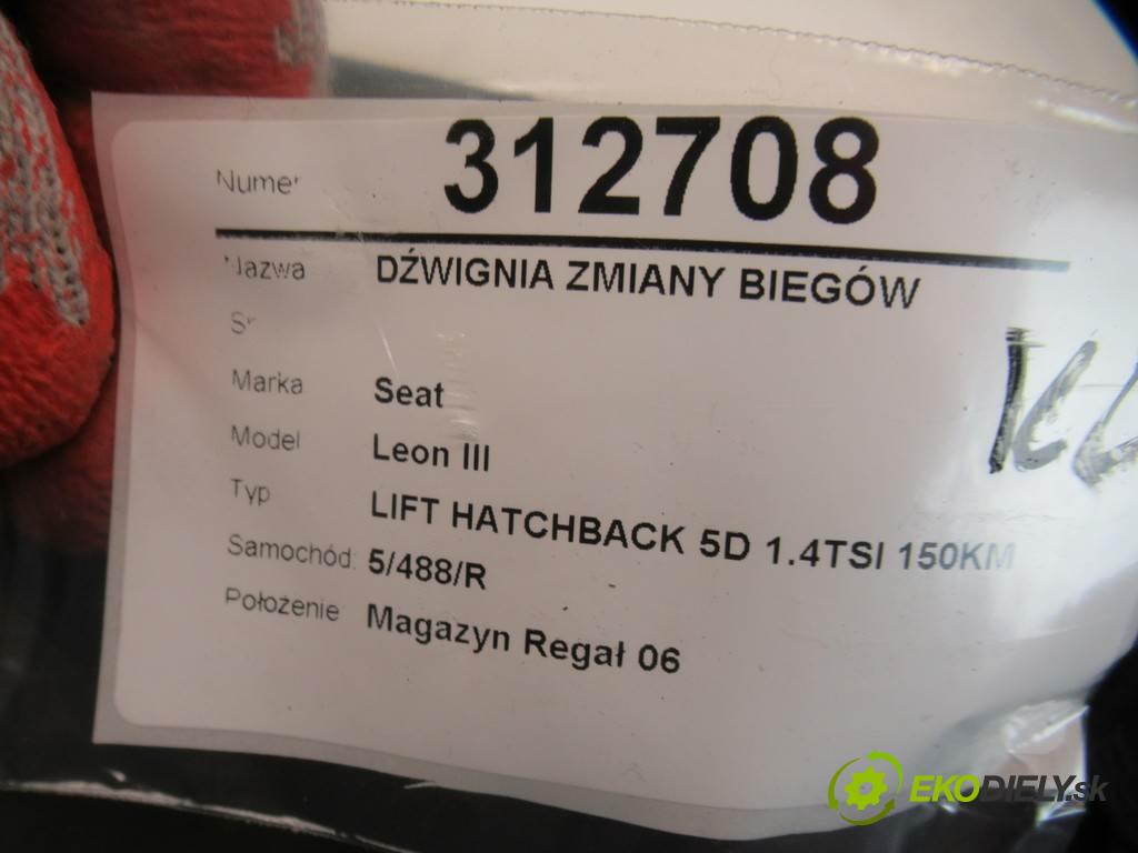 Seat Leon III  2018  LIFT HATCHBACK 5D 1.4TSI 150KM 12-20 1400 Kulisa 5Q1713025AR (Rýchlostné páky / kulisy)