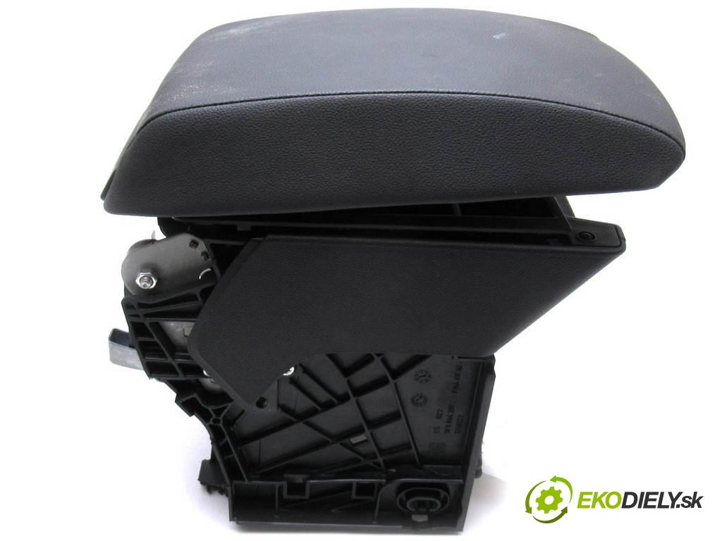 Seat Leon III    LIFT HATCHBACK 5D 1.4TSI 150KM 12-20  Lakťová opierka 5F0864207C