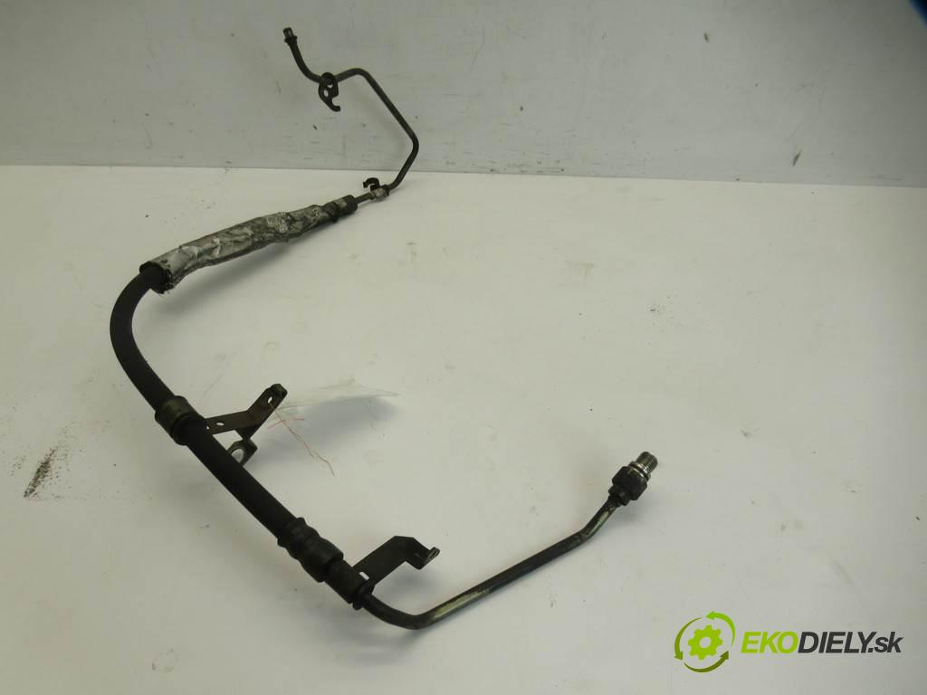 Ford Mondeo Mk3  2002 85 kW KOMBI 5D 2.0TDDI 115KM 00-07 2000 hadica servočerpadlo  (Rúrky, hadice servočerpadla)