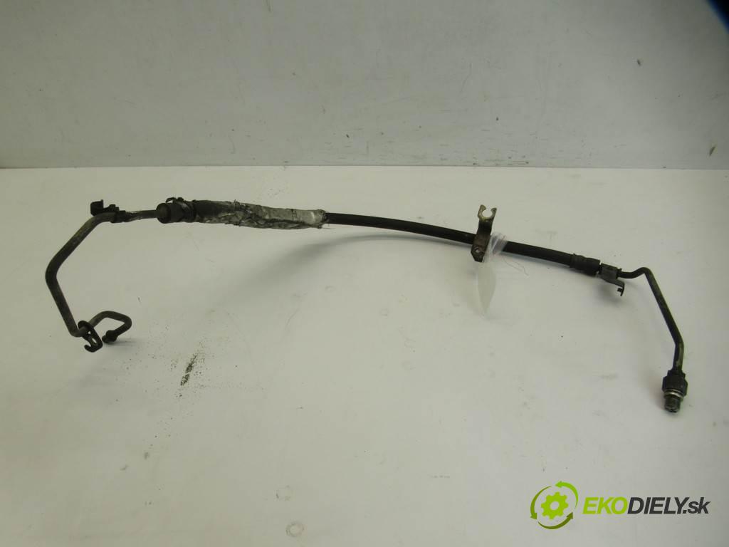 Ford Mondeo Mk3  2002 85 kW KOMBI 5D 2.0TDDI 115KM 00-07 2000 hadica servočerpadlo  (Rúrky, hadice servočerpadla)