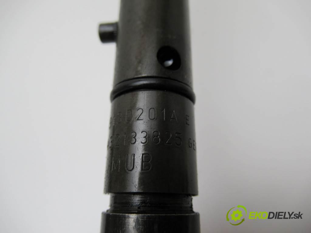 Audi A4 B5 FL  1999 110 kW KOMBI 5D 2.5TDI 150KM 96-01 2500 vstřikovací ventily 059130201A 059130202B