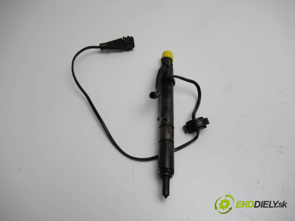 Audi A4 B5 FL  1999 110 kW KOMBI 5D 2.5TDI 150KM 96-01 2500 vstřikovací ventily 059130201A 059130202B