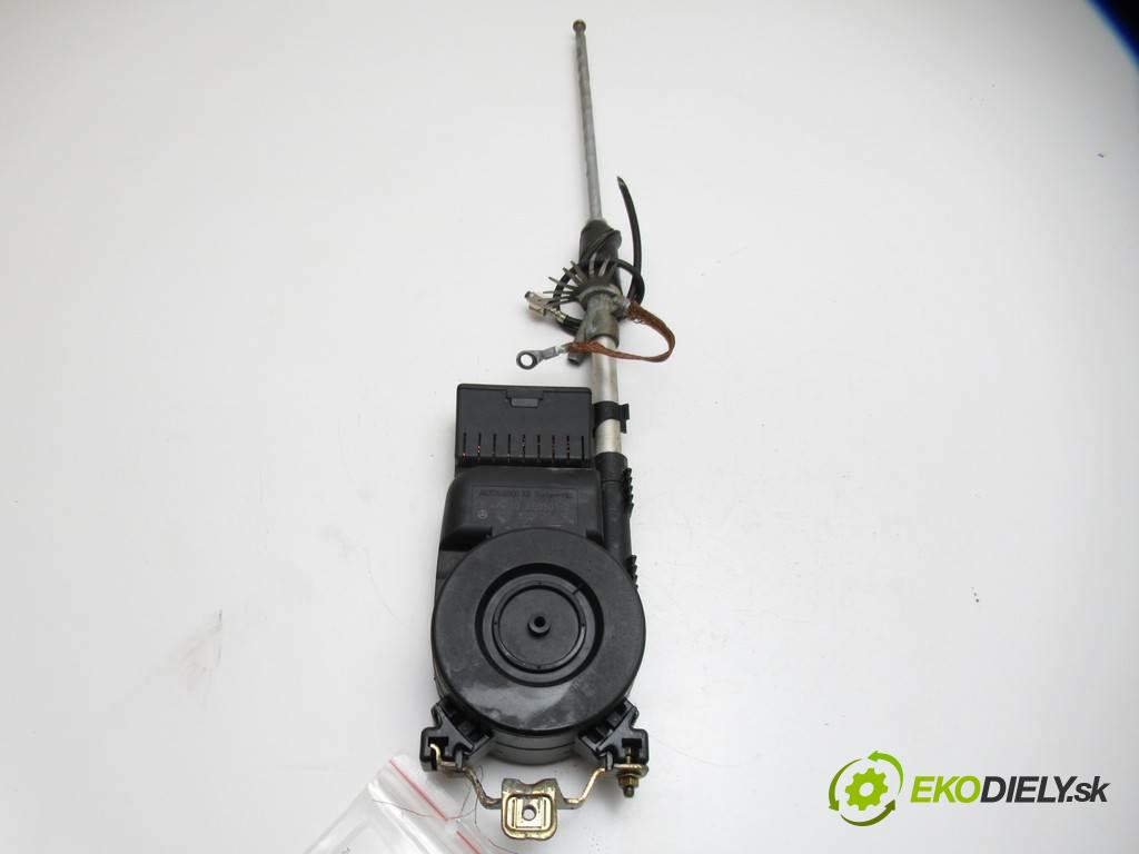 Mercedes-Benz C W202    A  ANTENA 2028202175