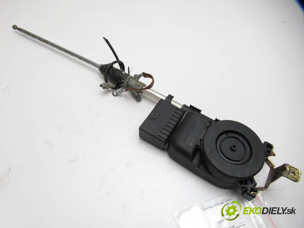Mercedes-Benz C W202    A  ANTENA 2028202175