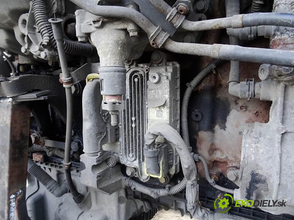 Mercedes-Benz ACTROS    1845LS MP4 EURO5 330 kW (450KM)  motor OM471LA (Motory (kompletní))