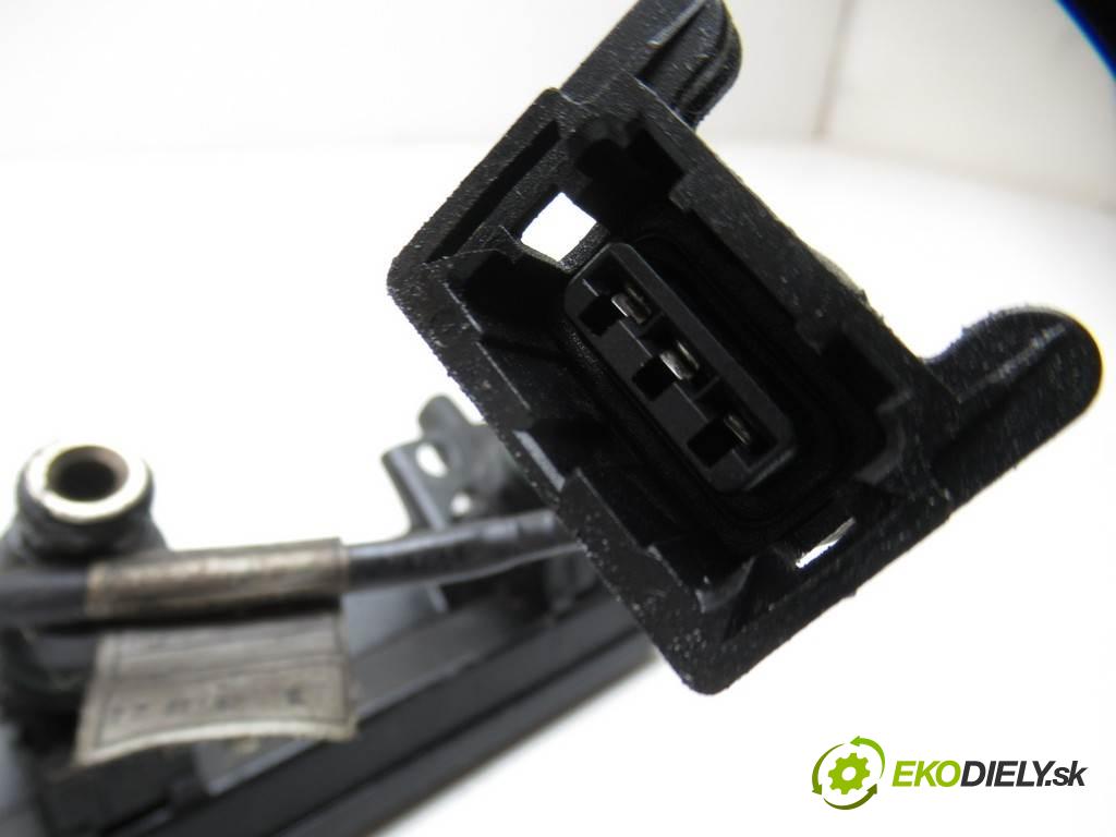 BMW 3 E30  1992  KOMBI 5D 1.6B 100KM 82-94 1600 Lišta vstrekovacia Vstrekovacie ventily 1714710 (Vstrekovacie lišty)