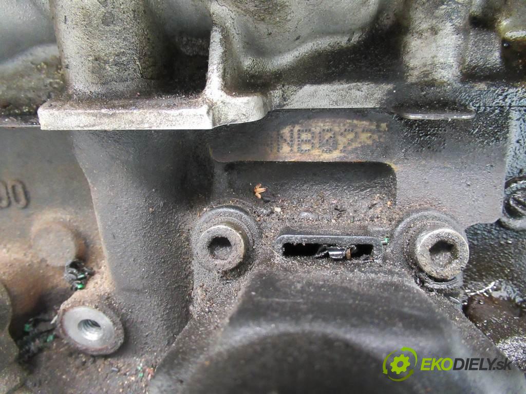 Audi A4 B5 FL  2000 110 kW KOMBI 5D 1.8T 150KM 96-01 1800 motor ANB (Motory (kompletní))