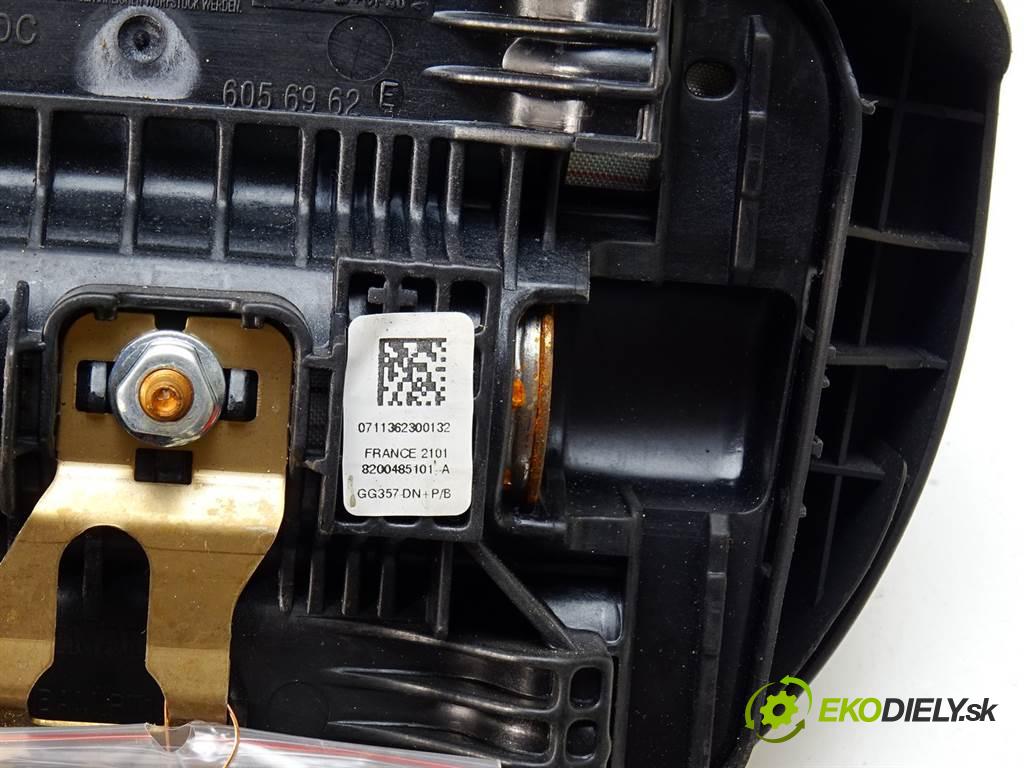 Renault Megane II  2004 88 kW HATCHBACK 5D 1.9DCI 120KM 02-08 1900 AirBag volantu 8200485101A (Airbagy)