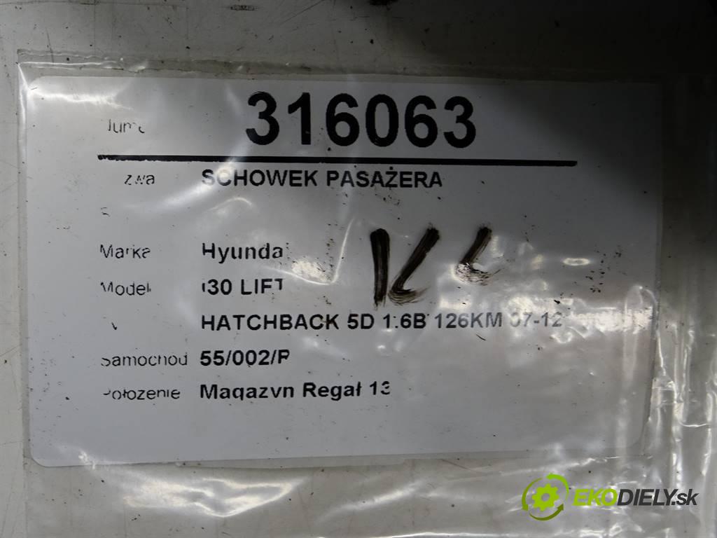 Hyundai i30 LIFT  2011 92,7 HATCHBACK 5D 1.6B 126KM 07-12 1600 Priehradka, kastlík spolujazdca  (Priehradky, kastlíky)
