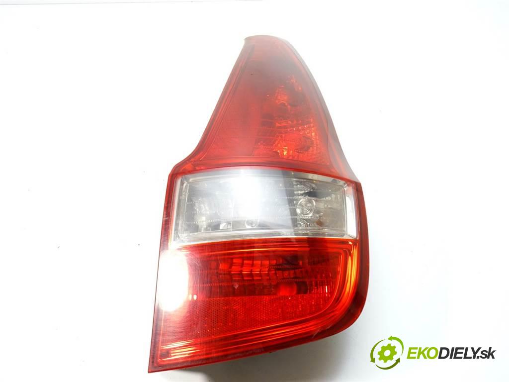 Hyundai i30 LIFT  2010 66 kW KOMBI 5D 1.6CRDI 90KM 07-12 1600 světlo zadní část pravá 92402-2R1