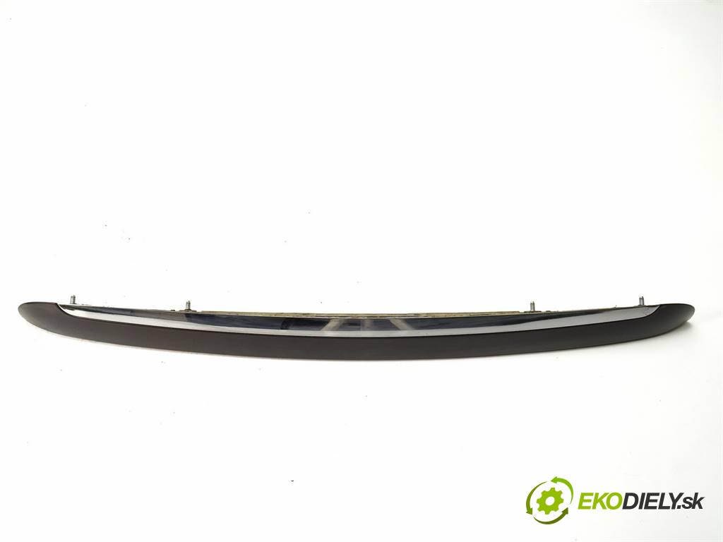 Hyundai i30 LIFT  2010 66 kW KOMBI 5D 1.6CRDI 90KM 07-12 1600 lišta dveří zadní část 87370-2R300 (Lišty)