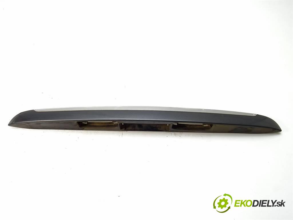 Hyundai i30 LIFT  2010 66 kW KOMBI 5D 1.6CRDI 90KM 07-12 1600 lišta dveří zadní část 87370-2R300 (Lišty)