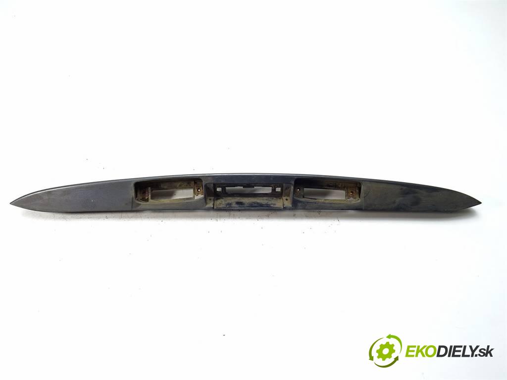 Hyundai i30 LIFT  2010 66 kW KOMBI 5D 1.6CRDI 90KM 07-12 1600 lišta dveří zadní část 87370-2R300 (Lišty)