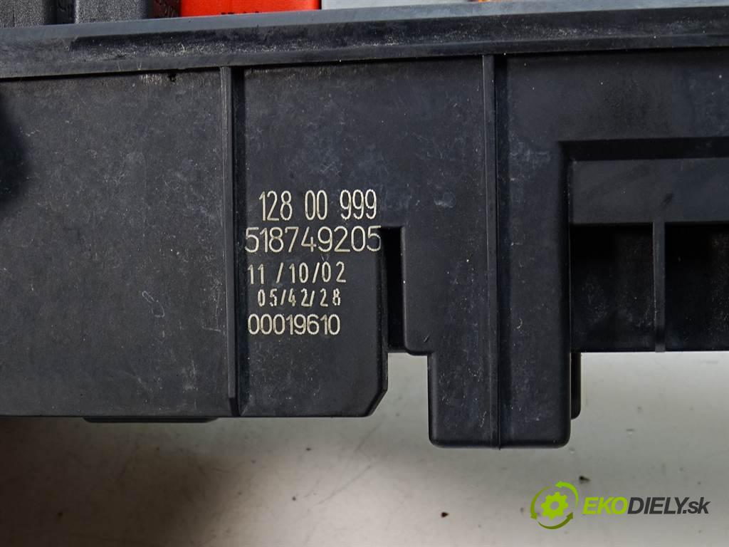 Saab 9-3 II    YS3F SEDAN 4D 2.2TID 125KM 02-11  modul BSI 518749205 (Pojistkové skříňky)