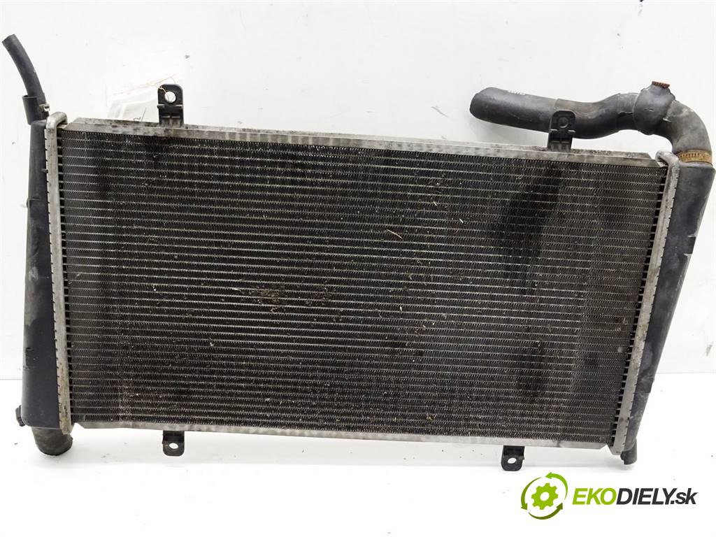 Volvo V40 FL  2004 85 kW KOMBI 1.9DI 115KM 99-04 1900 Chladič vody  (Chladiče vody)