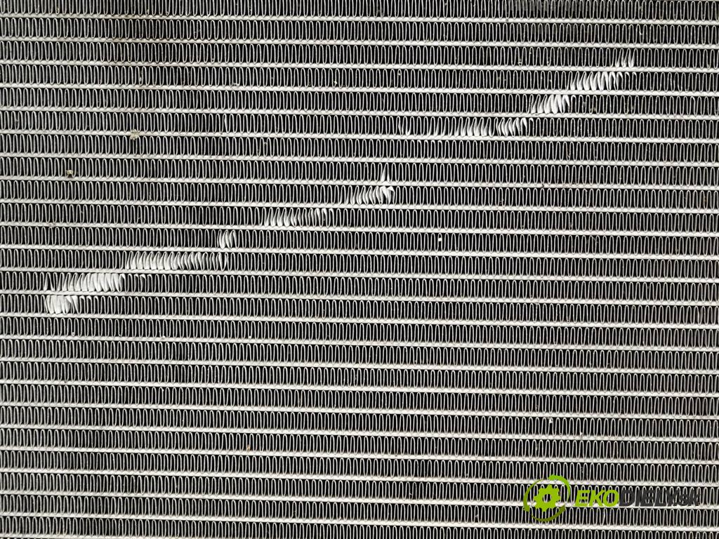 Volvo V40 FL  2004 85 kW KOMBI 1.9DI 115KM 99-04 1900 Chladič vody  (Chladiče vody)