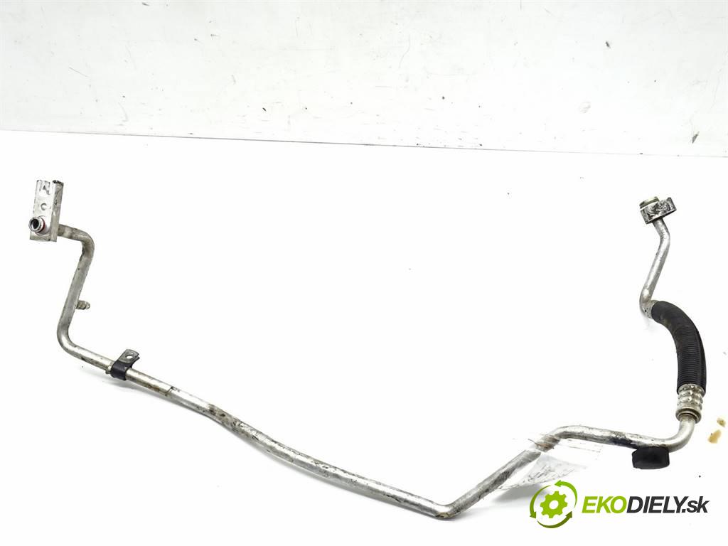 Jeep Grand Cherokee WJ  2002 163KM LIFT 2.7CRD 163KM 98-04 2700 rúrka klimatizace  (Rozvody klimatizace)