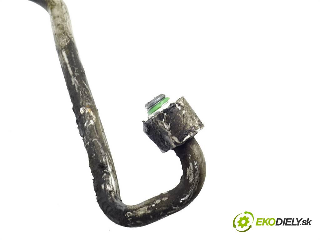 Jeep Grand Cherokee WJ    LIFT 2.7CRD 163KM 98-04  rúrka klimatizace  (Rozvody klimatizace)