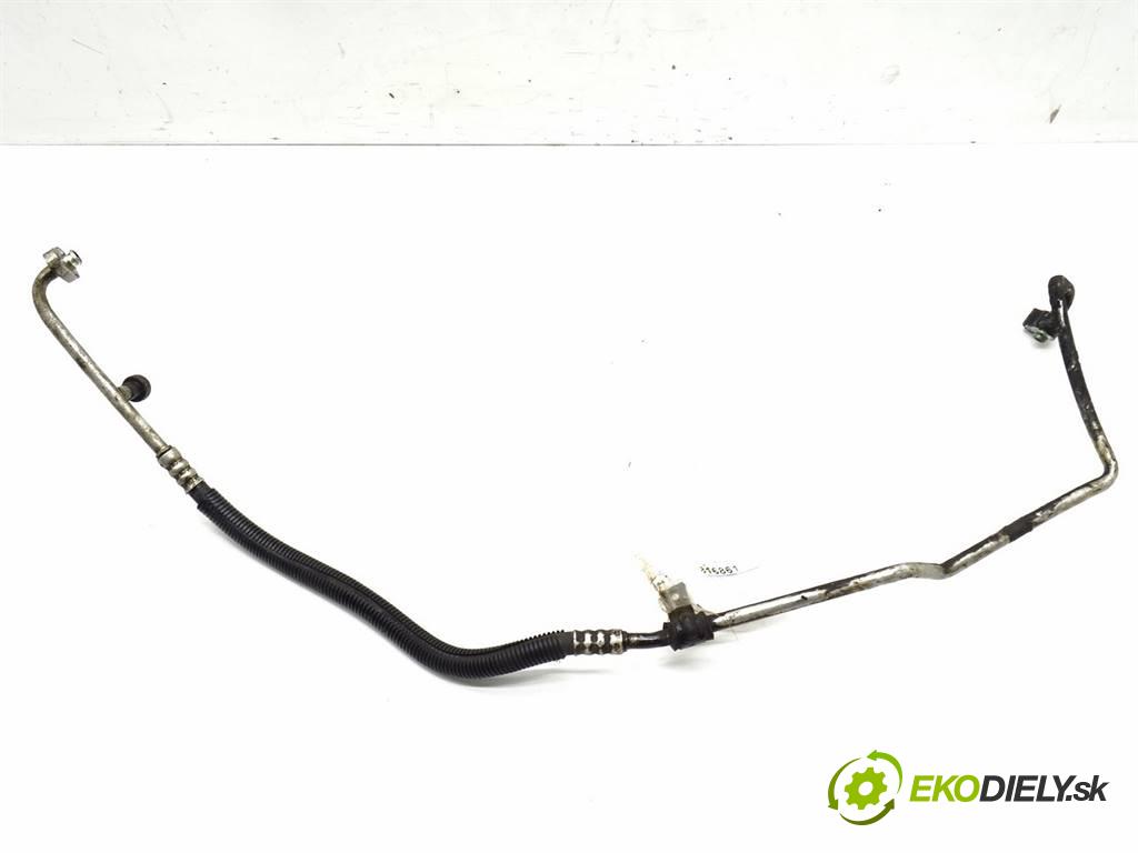 Jeep Grand Cherokee WJ    LIFT 2.7CRD 163KM 98-04  rúrka klimatizace  (Rozvody klimatizace)