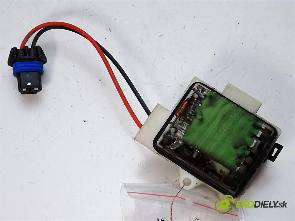 Renault Clio II LIFT  2008 55 kW HATCHBACK 5D 1.2B 75KM 05-12 1100 Odpor, rezistor kúrenia vzduchu  (Odpory (rezistory) kúrenia)