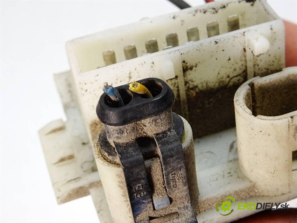 Renault Clio II LIFT  2008 55 kW HATCHBACK 5D 1.2B 75KM 05-12 1100 Odpor, rezistor kúrenia vzduchu  (Odpory (rezistory) kúrenia)