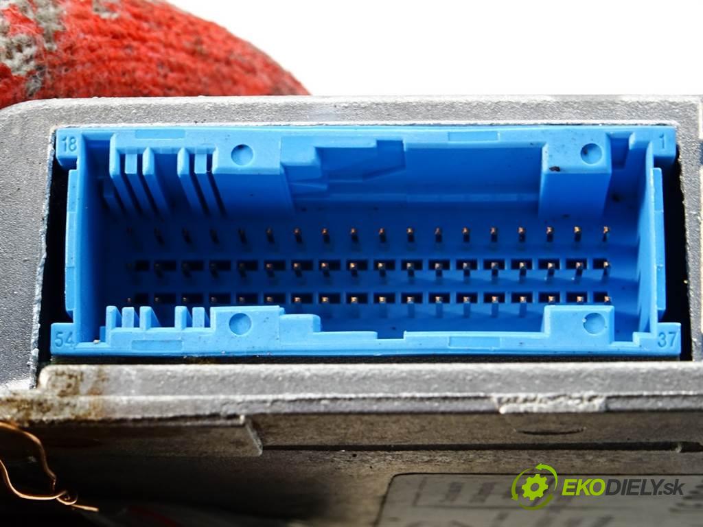 BMW 5 E60    E61 KOMBI 5D 2.0D 177KM 02-10  Modul BLUETOOTH MULF2 68296346