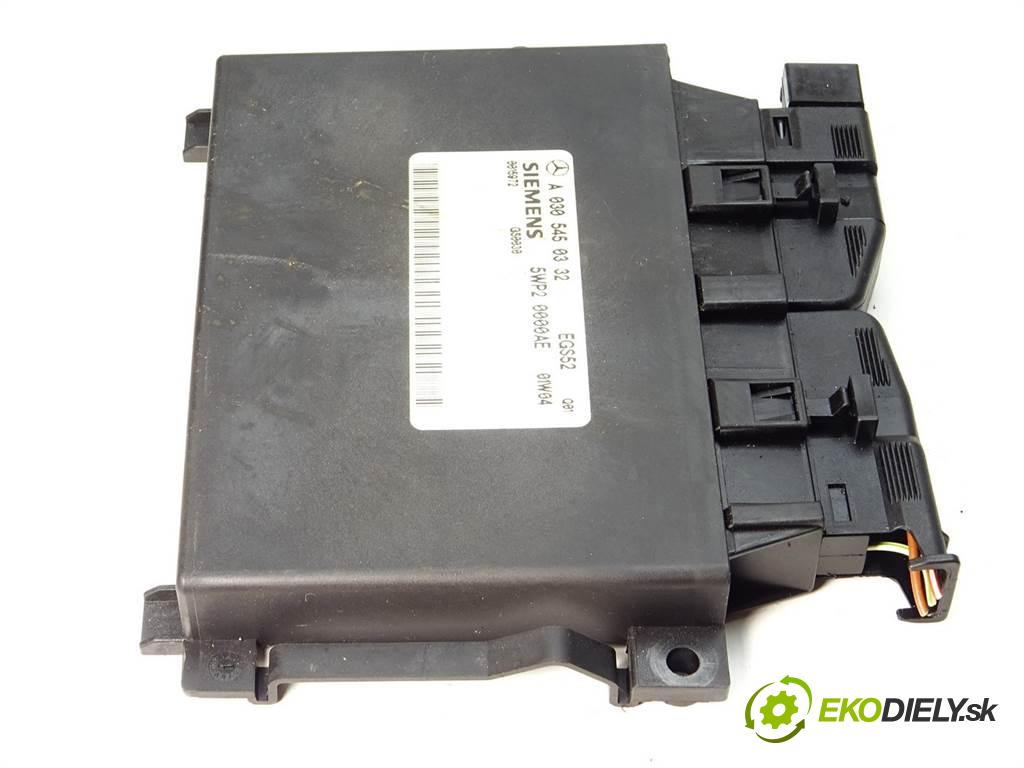 Mercedes-Benz C W203    COUPE 2.0B 163KM 00-06  Modul Riadiaca jednotka prevodovky A0305450332 (Riadiace jednotky prevodovky)