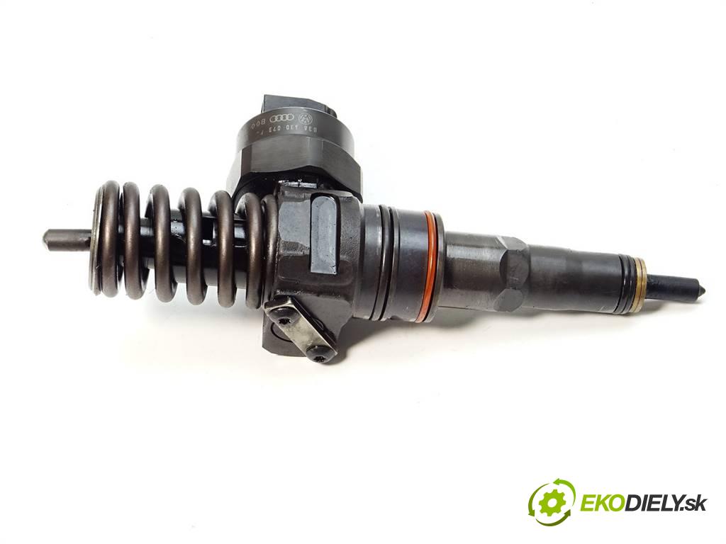 Volkswagen Bora  2000 85 kW SEDAN 4D 1.9TDI 115KM 98-05 1900 POMPOWTRYSKIWACZ 0414720007 (Vstrekovače)