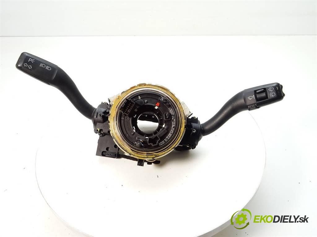Audi A4 B6  2004 125 kW KOMBI 5D 2.4B V6 170KM 00-04 1600 Prepínač kombinovaný 8E0953549P (Prepínače, spínače, tlačidlá a ovládače kúrenia)