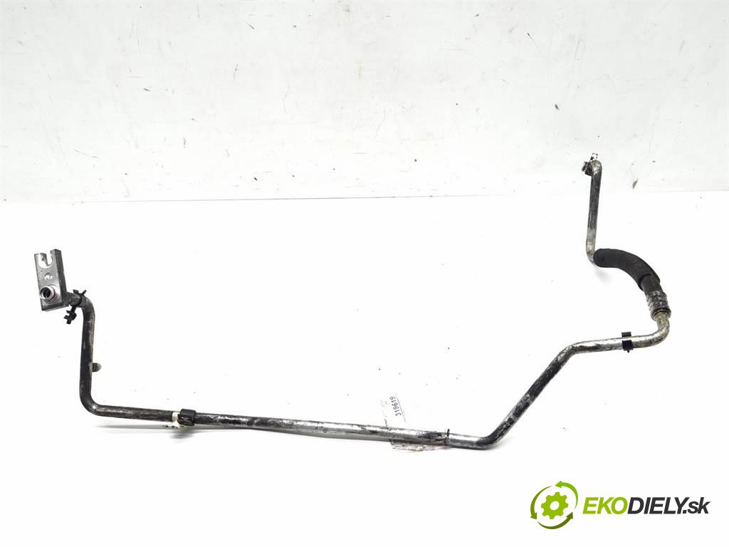 Jeep Grand Cherokee WJ    LIFT 2.7CRD 163KM 98-04  rúrka klimatizace  (Rozvody klimatizace)