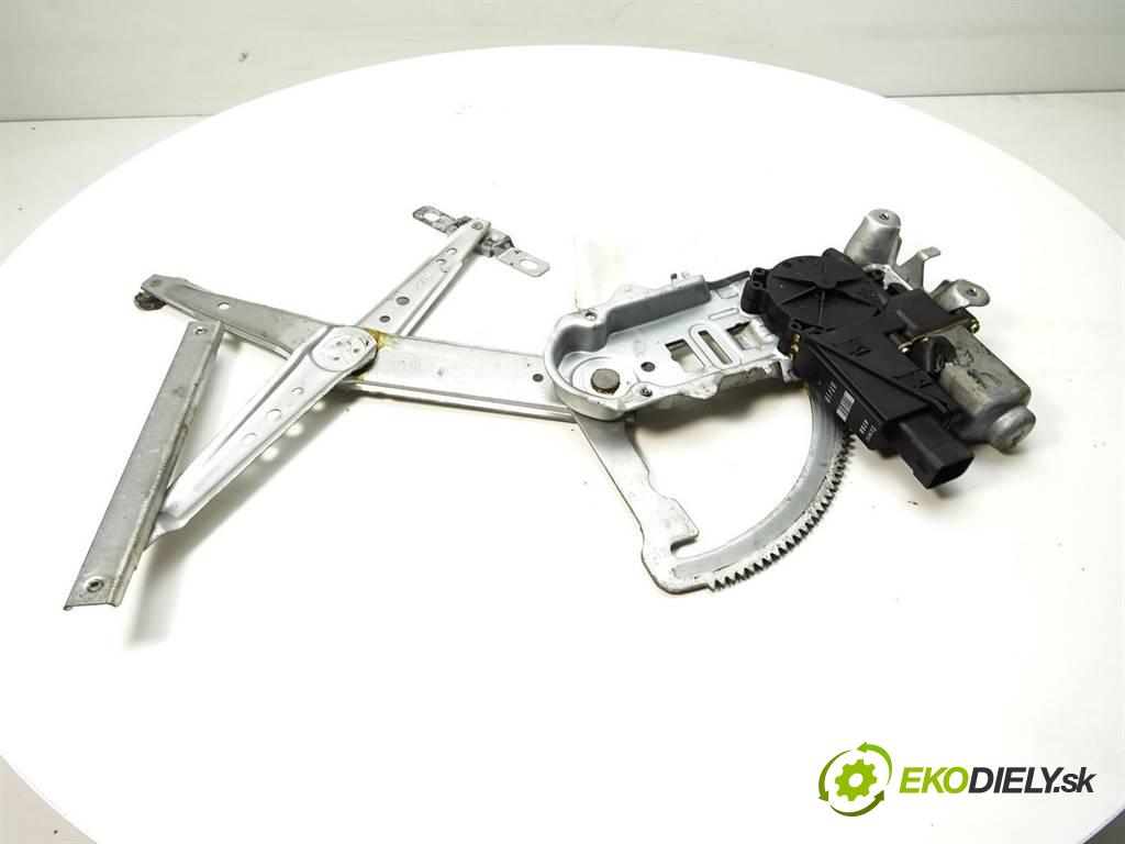 Opel Corsa C  2001 55 kW HATCHBACK 3D 1.2B 75KM 00-06 1200 mechanismus okna přední část levý 09113363