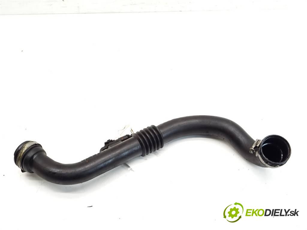Renault Megane II  2003 88 kW HATCHBACK 5D 1.9DCI 120KM 02-08 1900 Rúra hadice turba 8200201617A (Hadice intercoolera)