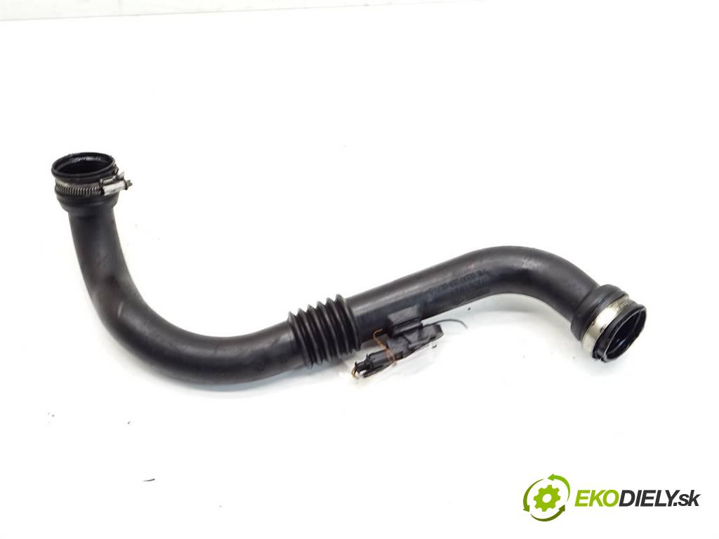 Renault Megane II  2003 88 kW HATCHBACK 5D 1.9DCI 120KM 02-08 1900 Rúra hadice turba 8200201617A (Hadice intercoolera)