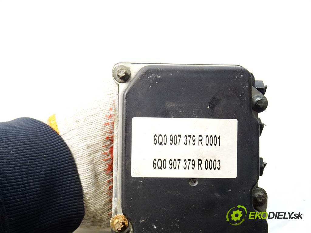 Volkswagen Polo IV 9N  2004 40 kW HATCHBACK 5D 1.2B 54KM 01-09 1200 Pumpa ABS 6Q0614117C (Pumpy ABS)