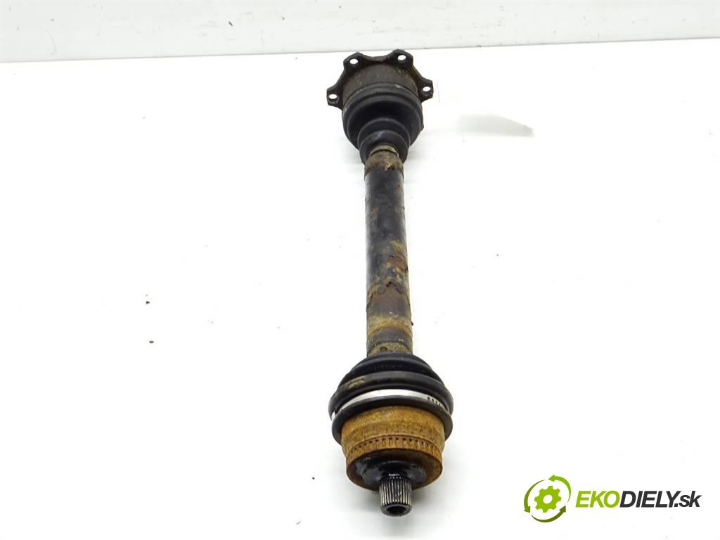 Volkswagen Passat B5  1998 81 kW SYNCRO KOMBI 1.9TDI 110KM  1900 poloos pravá  (Poloosy)