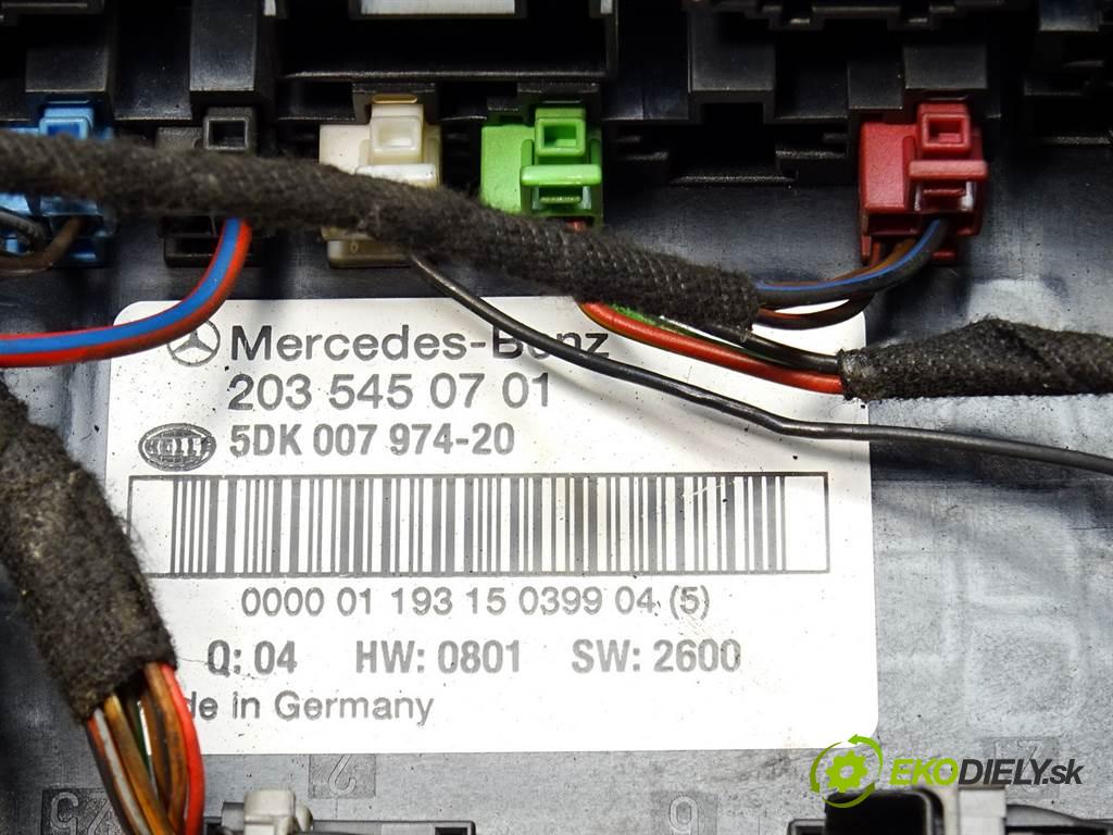 Mercedes-Benz C W203    KOMBI 5D 2.7CDI 170KM 00-06  Modul SAM 2035450701 (Ostatné)