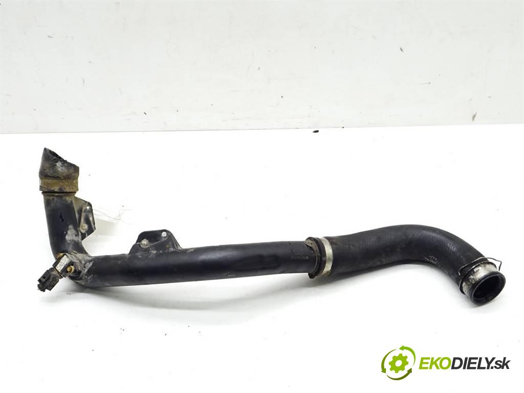 Mitsubishi Outlander II  2007 103 kW 2.0DI-D 140KM 06-12 2000 Rúra hadice trubka vzduchu 1505A109 (Hadice chlazení vzduchu)