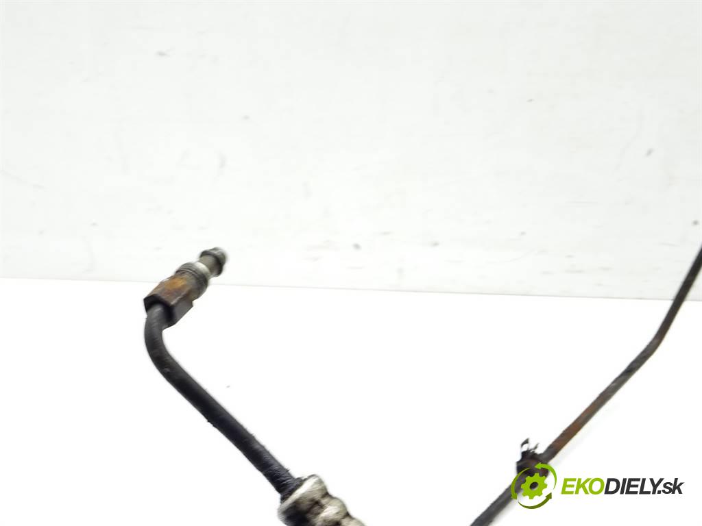 Volvo XC90 I  2003 200 kW 2.9T T6 272KM 02-06 3000 hadica servočerpadlo  (Rúrky, hadice servočerpadla)