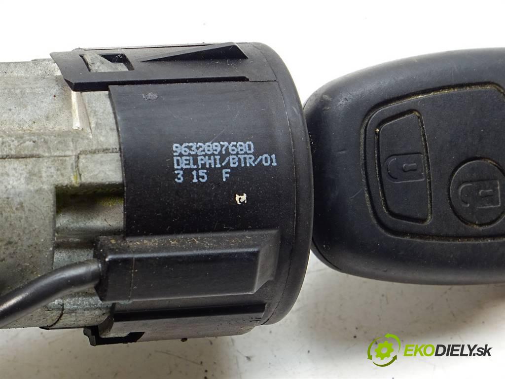 Citroen C3  2003 50 kW HATCHBACK 5D 1.4HDI 68KM 02-09 1400 spínačka  (Spínací skříňky a klíče)