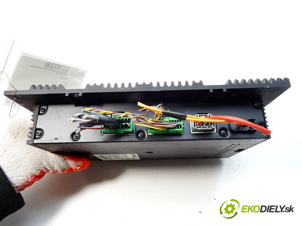 Volvo XC90 I    2.9T T6 272KM 02-06  Zosilňovač 30657515 (Zosilňovače)