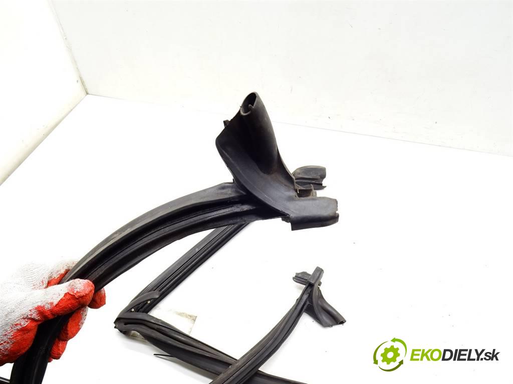 Mini One    COOPER R50 R52 R53 CABRIO 1.6B 90KM 04-08  tesnenie strechy