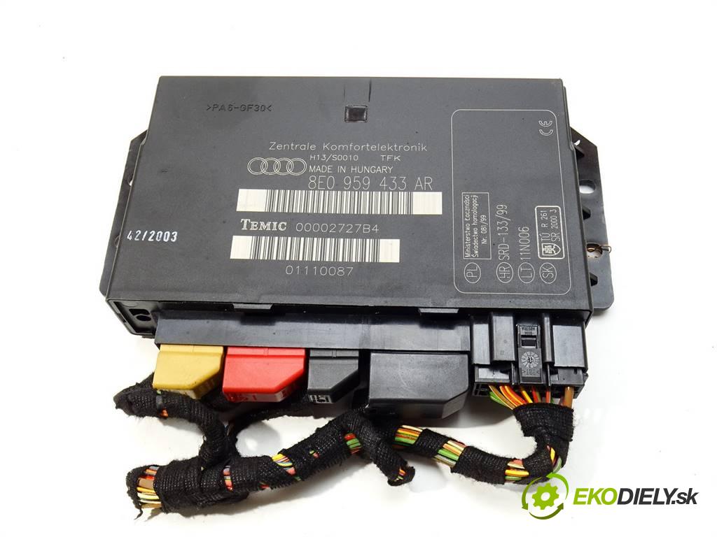 Audi A4 B6    KOMBI 1.9TDI 130KM 00-04  Modul svetiel 8E0907279F (Ostatné)