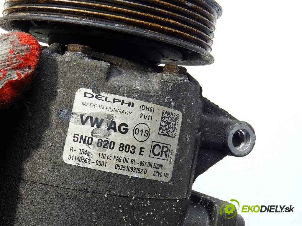 Volkswagen Passat B7  2011 125 kW SEDAN 2.0TDI 170KM 11-18 2000 kompresor klimatizace 5N0820803E (Kompresory)