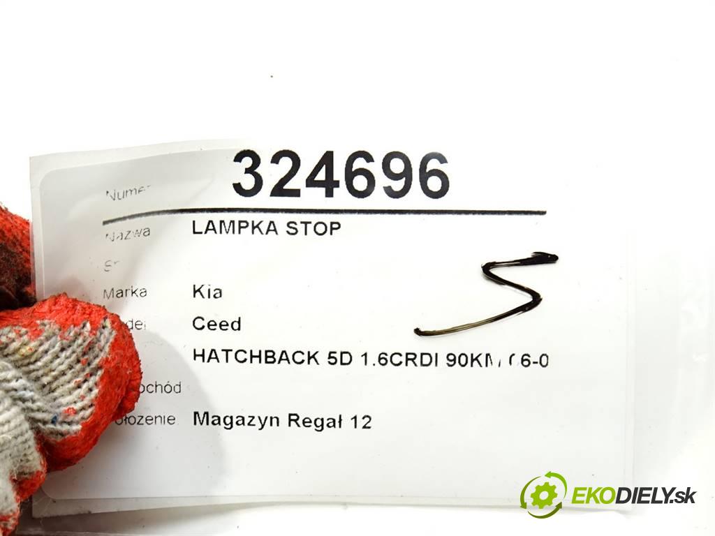 Kia Ceed    HATCHBACK 5D 1.6CRDI 90KM 06-09  svetlo Svetlo brzdových svetiel 92701-1H0