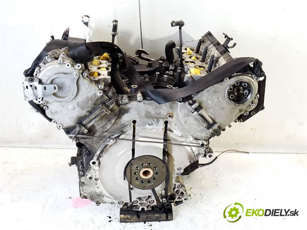 Audi A4 B8  2009 176 kW QUATTRO KOMBI 5D 3.0TDI 240KM 08-15 3000 motor CCWA (Motory (kompletní))